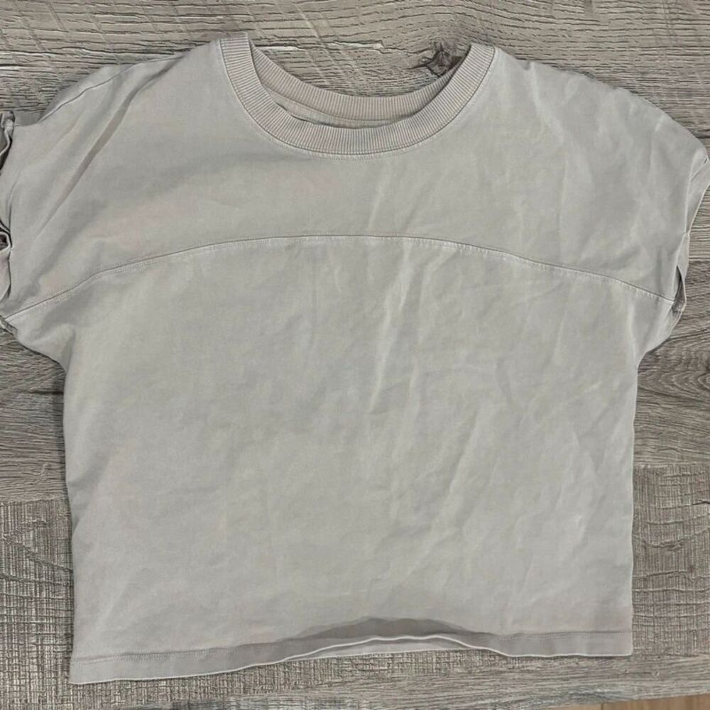 OFFLINE by Aerie Beige Cropped T-Shirt Size S Athleisure